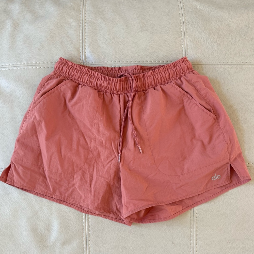 ALO Yoga Women's Alumni Shorts in Coral pink color Size S